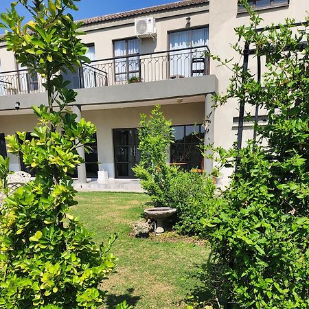 The Anne Guest House Maseru Buitenkant foto