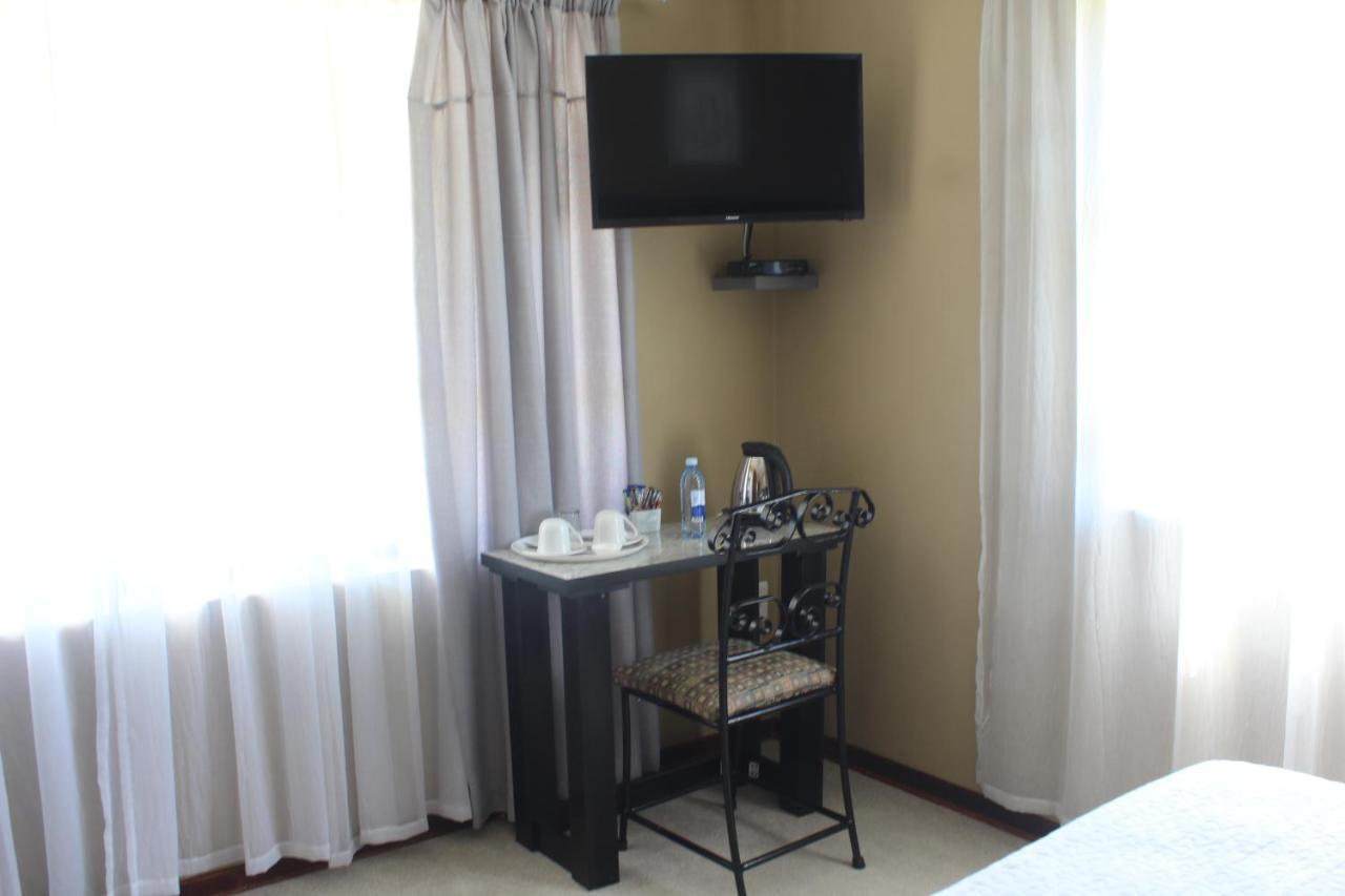 The Anne Guest House Maseru Buitenkant foto